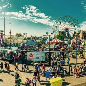 Meet your Posher, Chloe